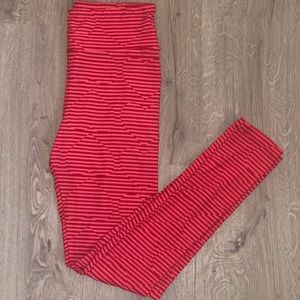 LuLaRoe Valentine’s Day Leggings